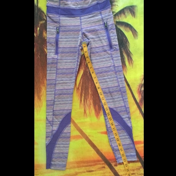 Lululemon Leggings Size 2 Purple - Picture 4 of 9